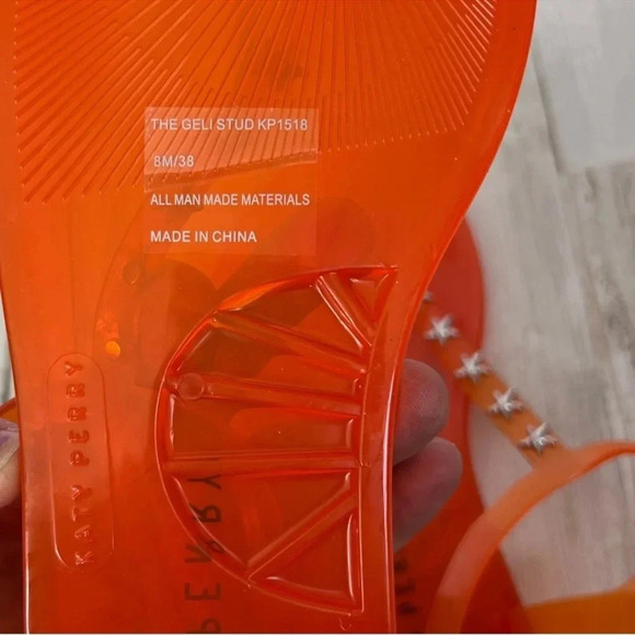 Katy Perry Orange Starfish Studded T-Strap Geli Sandals Size 8 Casual - Picture 6 of 12